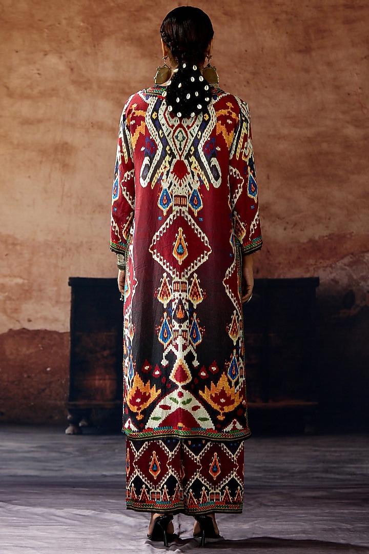 Maroon-Black Silk Printed Kurta Set by Rajdeep Ranawat at Pernia's Pop Up Shop