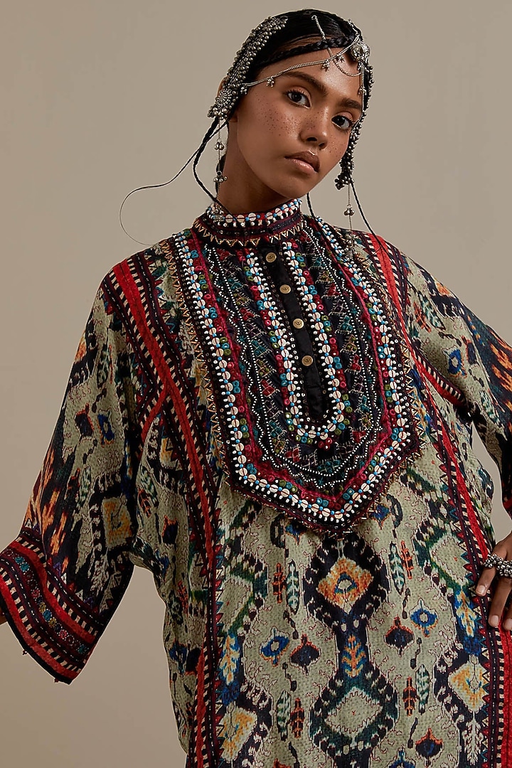 Egg-Shell Silk Printed Kurta Set by Rajdeep Ranawat at Pernia's Pop Up Shop