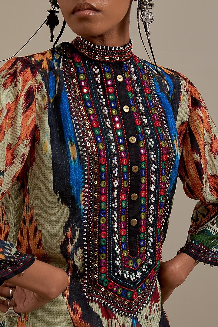 Eggshell & Brick Red Silk Printed Kurta Set by Rajdeep Ranawat at Pernia's Pop Up Shop