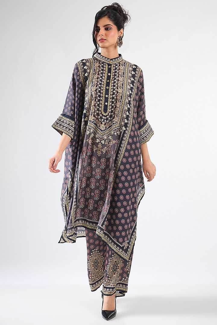 Burgundy Silk & Modal Printed Tunic Set by Rajdeep Ranawat at Pernia's Pop Up Shop