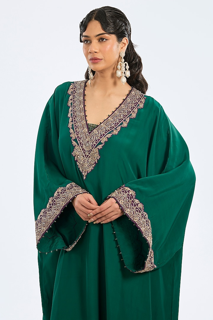 Emerald Green Bemberg Crepe Embroidered Kaftan Set by Rajdeep Ranawat at Pernia's Pop Up Shop