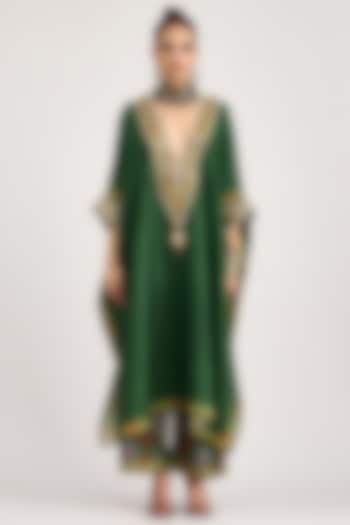 Emerald Green Silk Dupion Embroidered V-Neck Boxy Kaftan by Rajdeep Ranawat at Pernia's Pop Up Shop