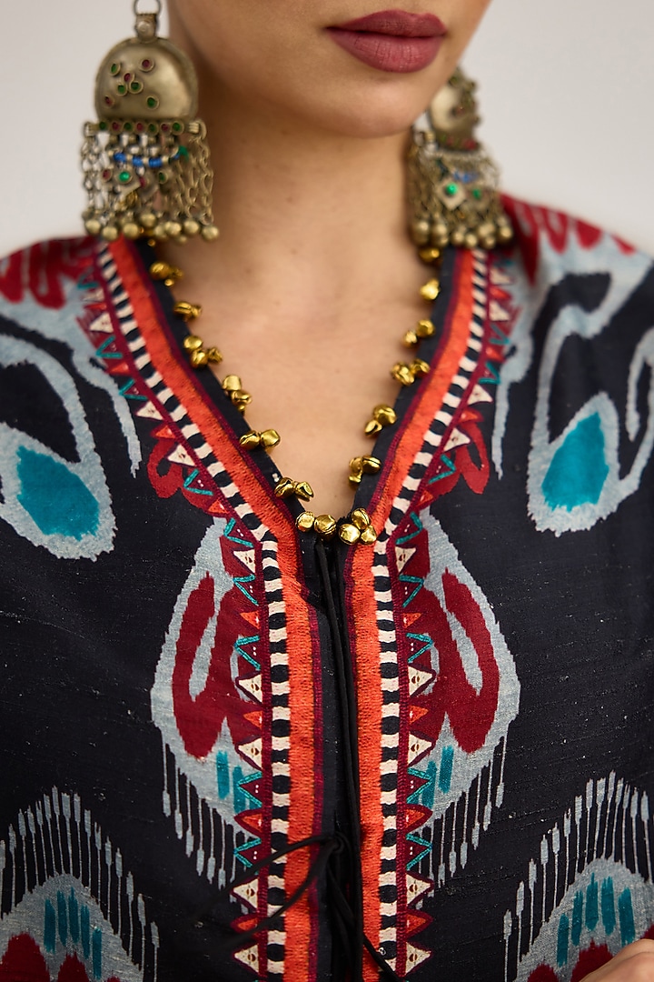 Black Silk Dupion Printed Cape by Rajdeep Ranawat at Pernia's Pop Up Shop