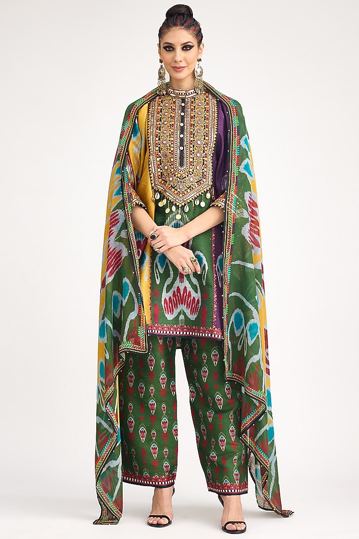 Multi-Colored Silk Chiffon Printed Dupatta by Rajdeep Ranawat at Pernia's Pop Up Shop