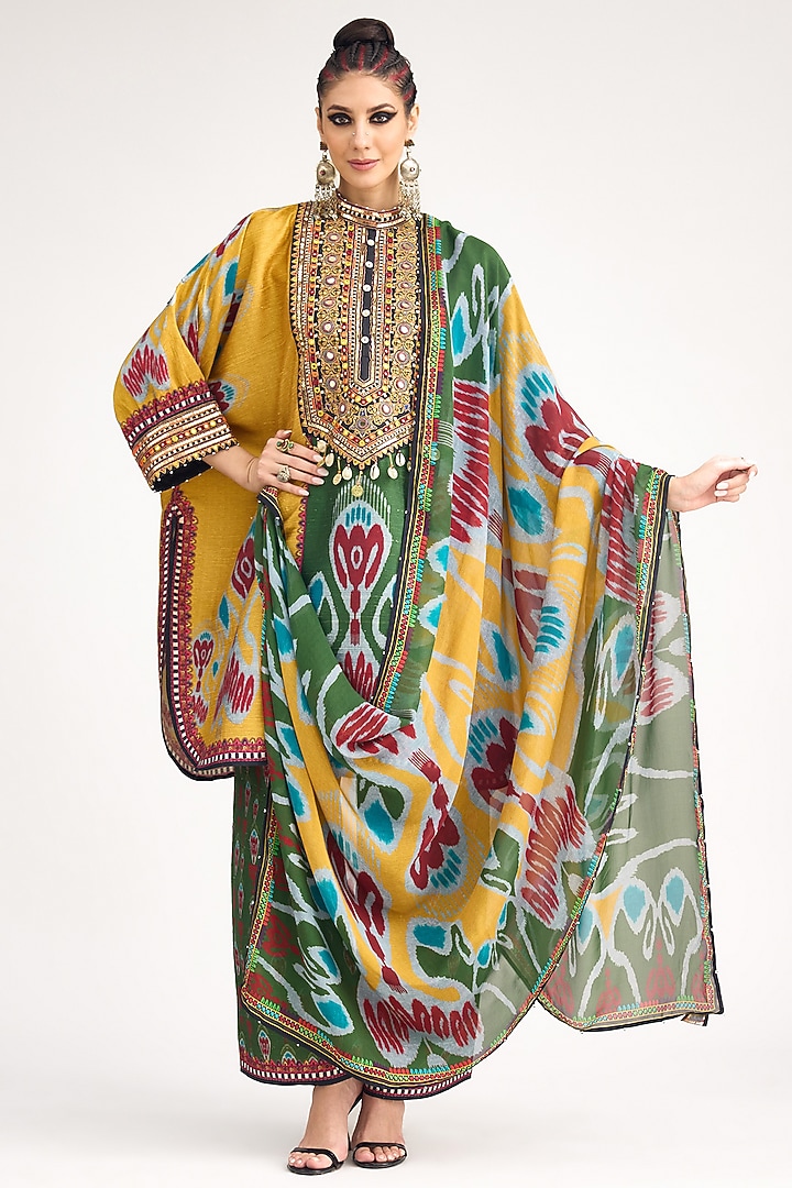 Multi-Colored Silk Chiffon Printed Dupatta by Rajdeep Ranawat at Pernia's Pop Up Shop