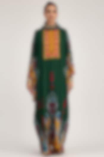 Emerald Green Bemberg Crepe Embroidered Boxy Kaftan by Rajdeep Ranawat at Pernia's Pop Up Shop