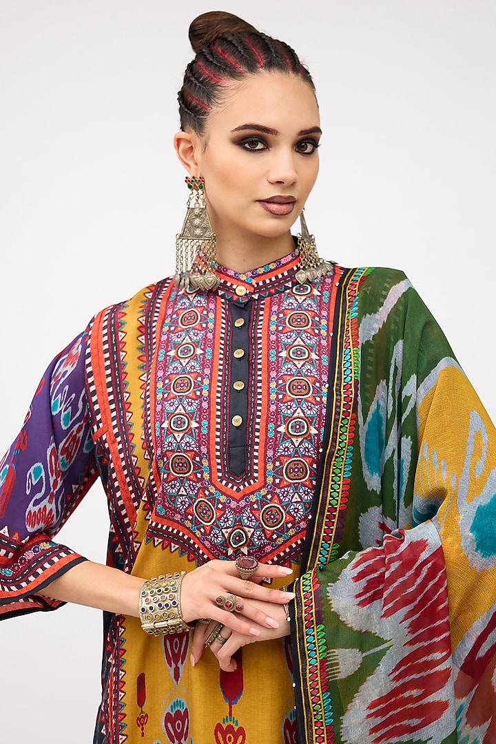 Mustard Silk Chiffon Printed Dupatta by Rajdeep Ranawat at Pernia's Pop Up Shop