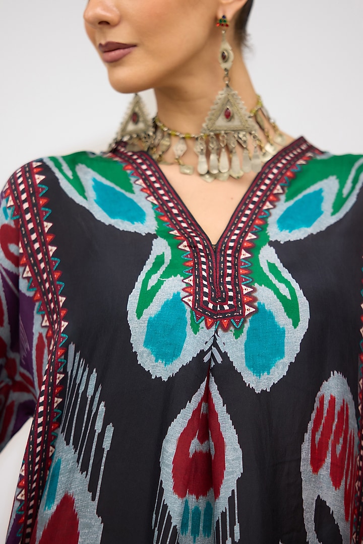 Multicolored Silk Printed Kimono Tunic by Rajdeep Ranawat at Pernia's Pop Up Shop