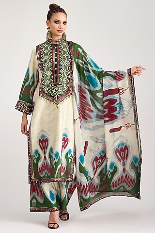 Eggshell White Silk Chiffon Printed Dupatta by Rajdeep Ranawat
