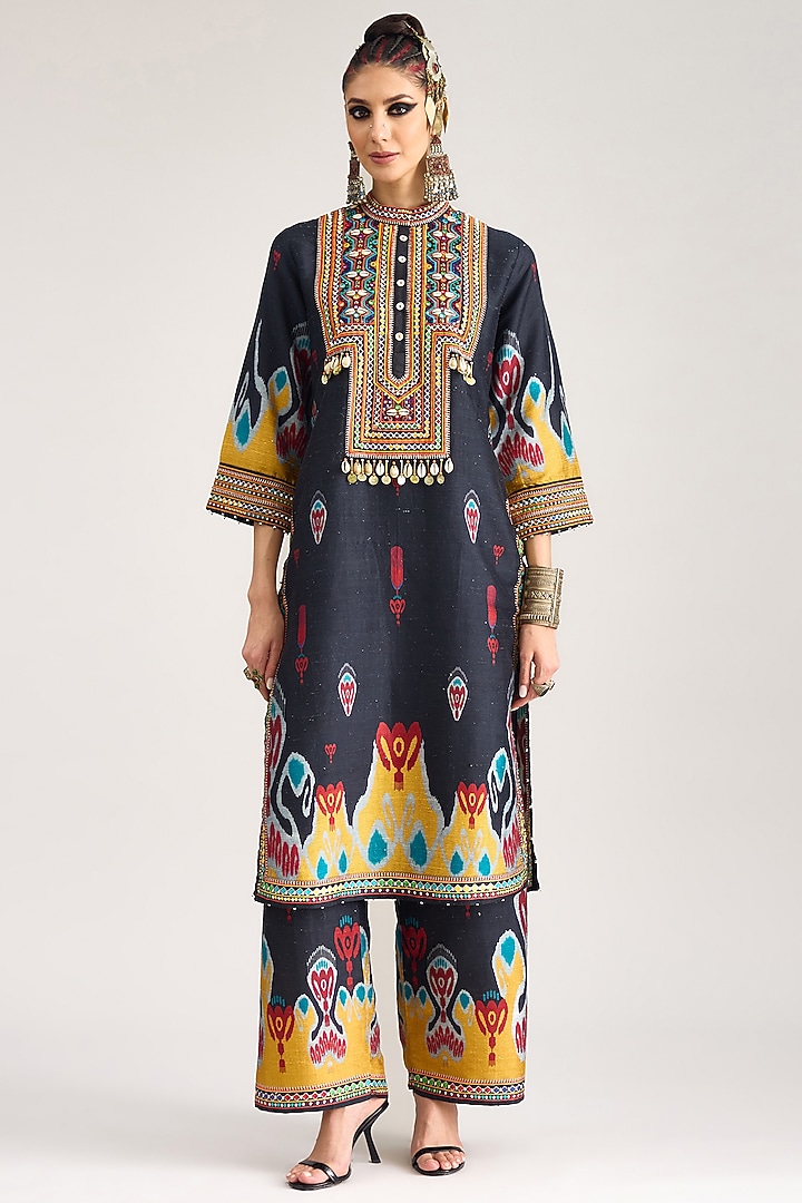 Black Silk Dupion Printed Kurta by Rajdeep Ranawat at Pernia's Pop Up Shop