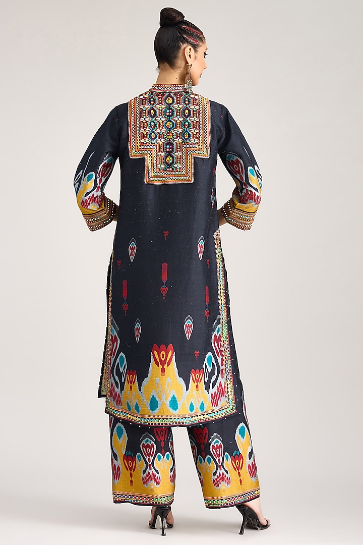 Black Silk Dupion Printed Kurta by Rajdeep Ranawat at Pernia's Pop Up Shop