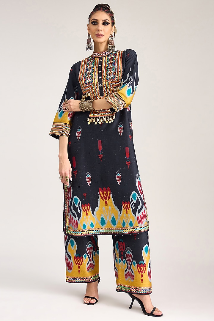 Black Silk Dupion Printed Kurta by Rajdeep Ranawat at Pernia's Pop Up Shop