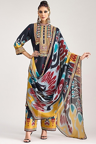 Black Silk Chiffon Printed Dupatta by Rajdeep Ranawat