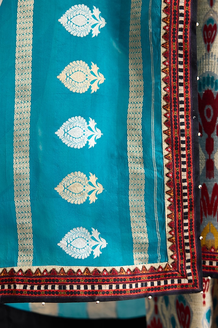 Turquoise Organza Printed Banarasi Dupatta by Rajdeep Ranawat at Pernia's Pop Up Shop