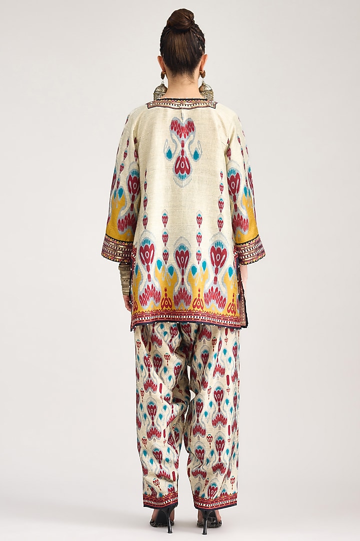 Eggshell White Silk Dupion Printed Salwar Pants by Rajdeep Ranawat at Pernia's Pop Up Shop