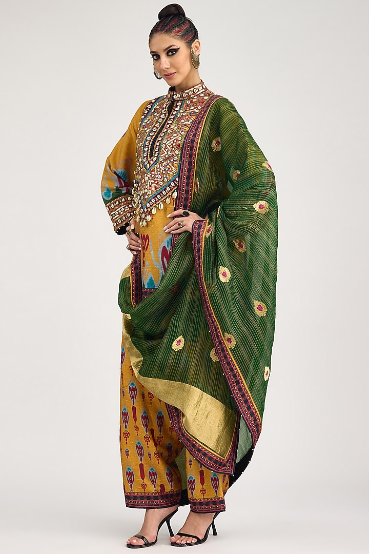 Emerald Green Organza Printed Banarasi Dupatta by Rajdeep Ranawat at Pernia's Pop Up Shop