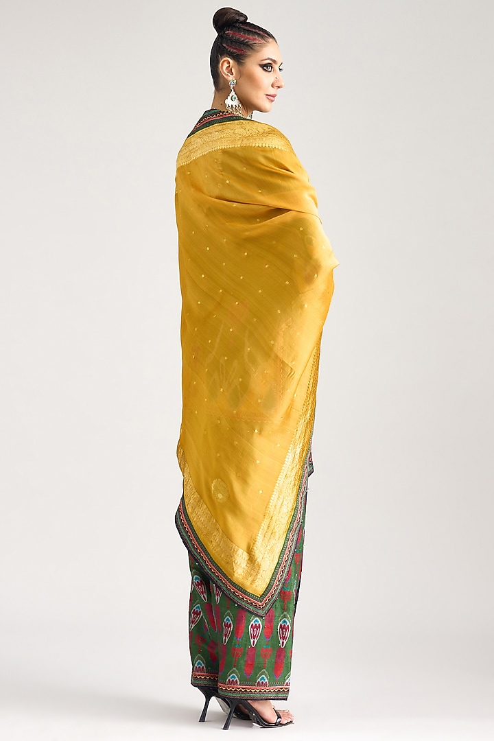 Mustard Organza Printed Banarasi Dupatta by Rajdeep Ranawat at Pernia's Pop Up Shop