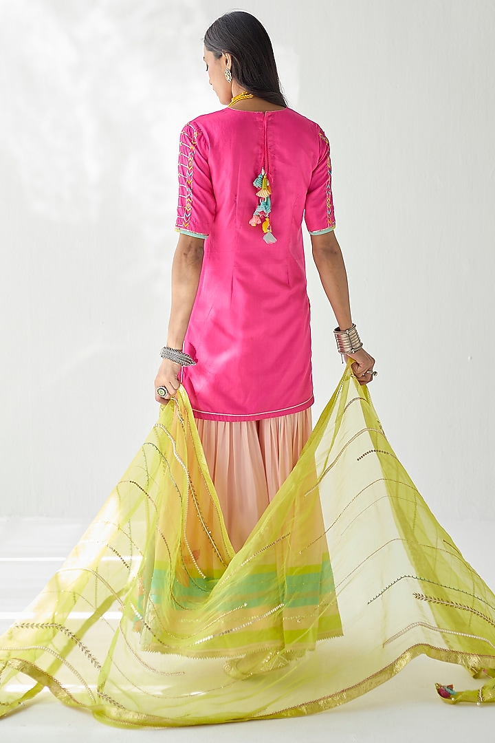 Hot Pink Silk Hand Embroidered Kurta Set by Raji ramniq at Pernia's Pop Up Shop
