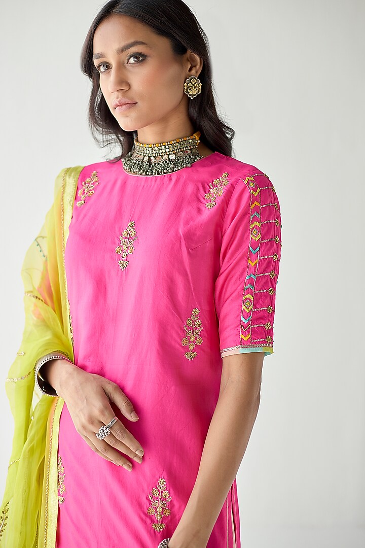 Hot Pink Silk Hand Embroidered Kurta Set by Raji ramniq at Pernia's Pop Up Shop