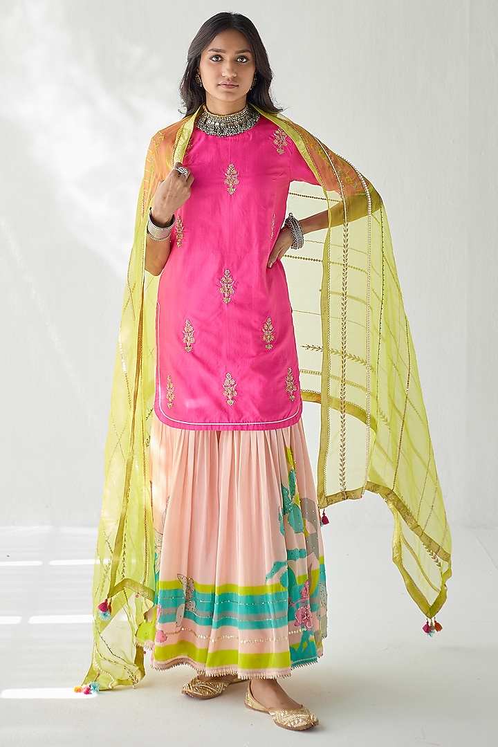 Hot Pink Silk Hand Embroidered Kurta Set by Raji ramniq at Pernia's Pop Up Shop