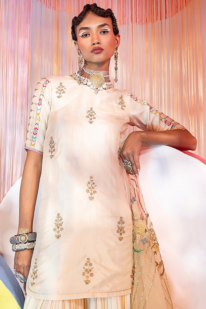 Ivory Silk Hand Embroidered Kurta Set by Raji ramniq at Pernia's Pop Up Shop