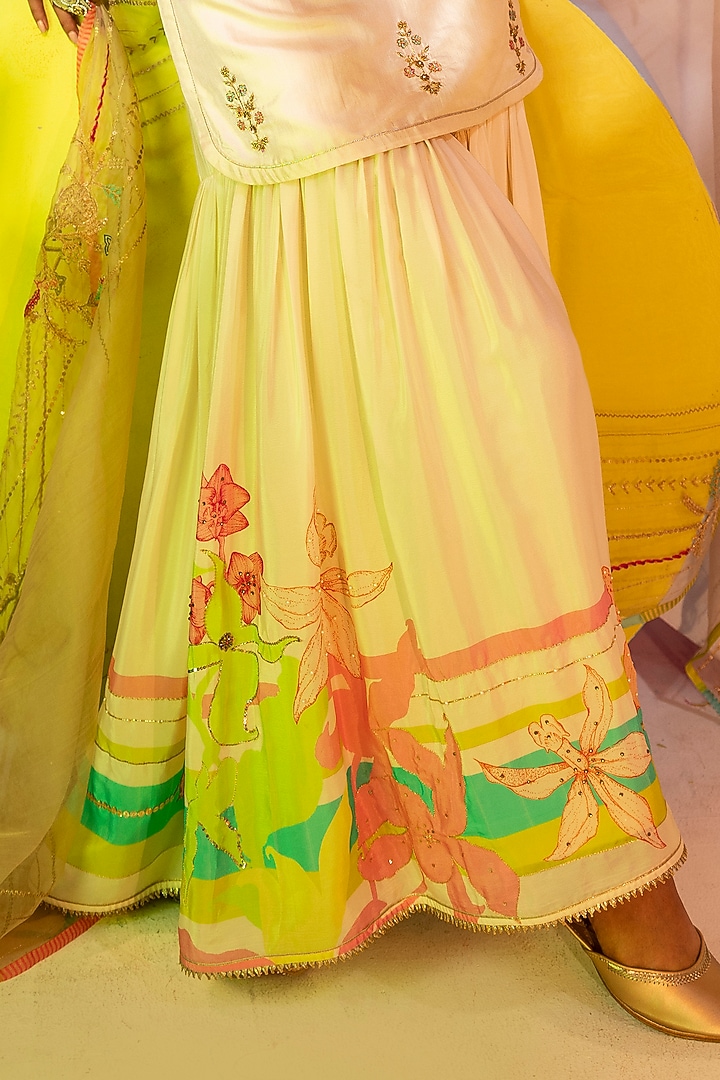 Ivory Silk Hand Embroidered Kurta Set by Raji ramniq at Pernia's Pop Up Shop