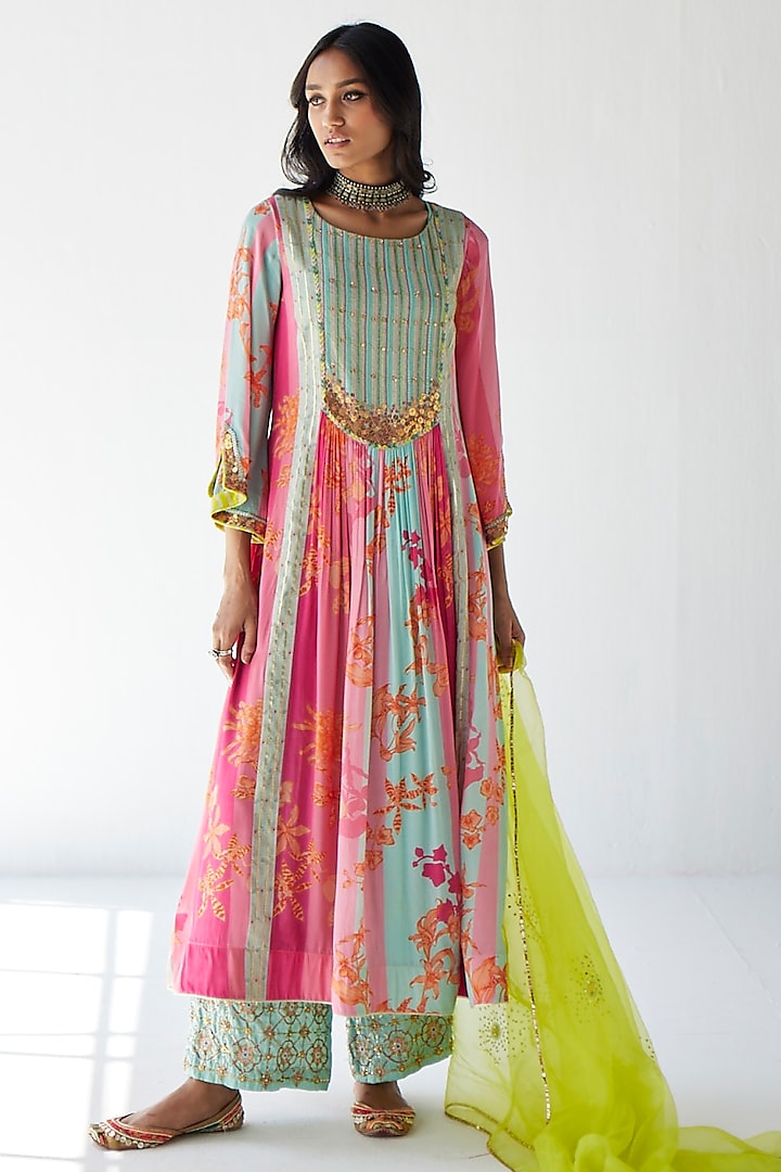 Hot Pink Crepe Printed & Hand Embroidered Kurta Set by Raji ramniq at Pernia's Pop Up Shop