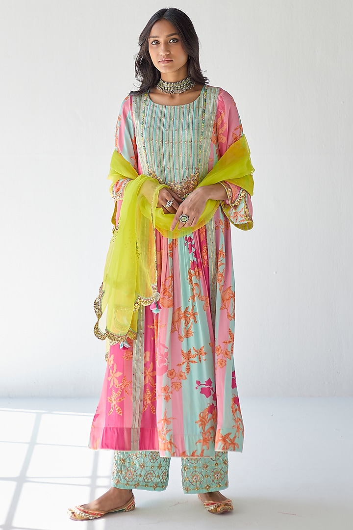 Hot Pink Crepe Printed & Hand Embroidered Kurta Set by Raji ramniq at Pernia's Pop Up Shop