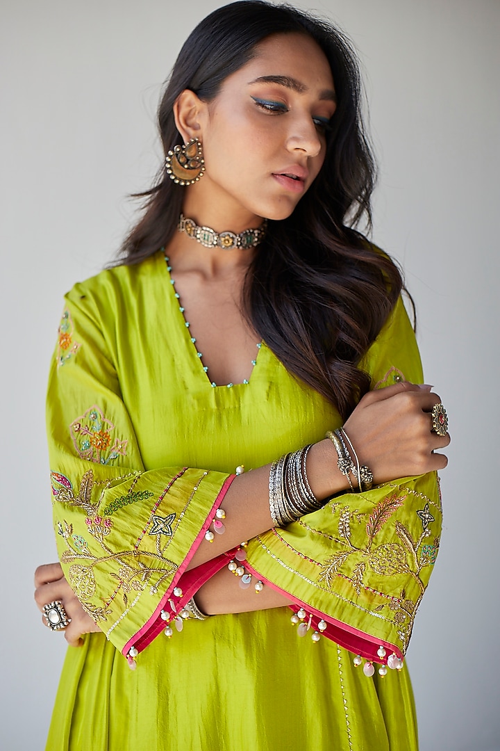 Bright Green Silk Hand Embroidered Kurta Set by Raji ramniq at Pernia's Pop Up Shop
