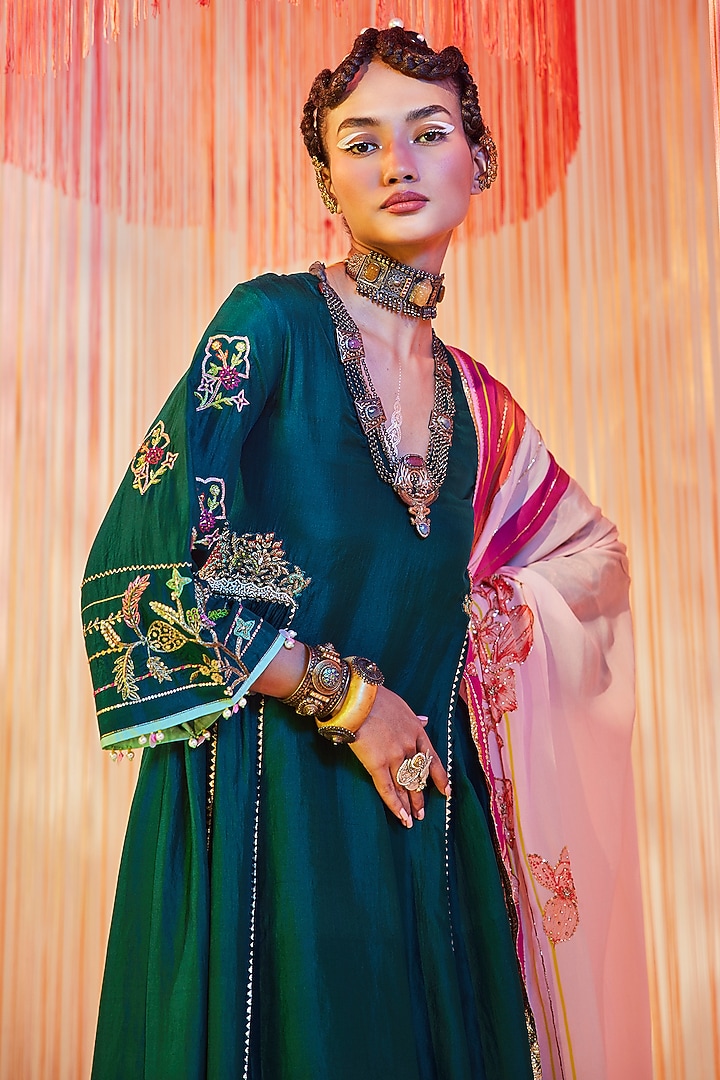 Teal Green Silk Hand Embroidered Kurta Set by Raji ramniq at Pernia's Pop Up Shop
