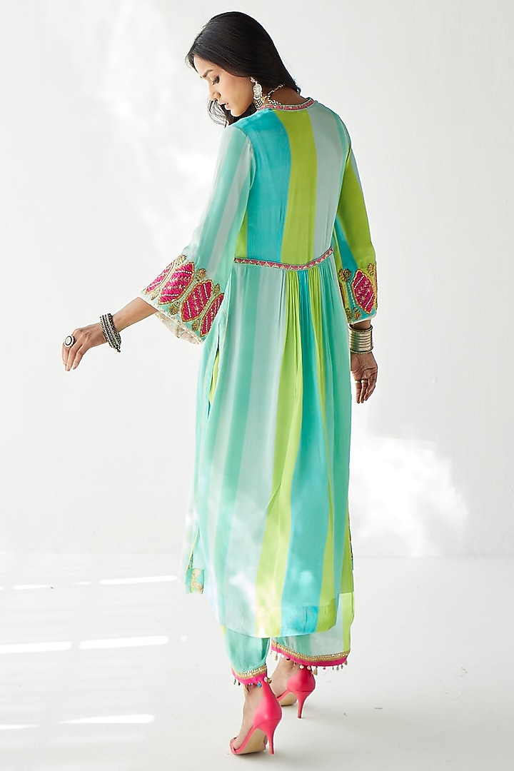 Ferozi & Green Crepe Printed & Hand Embroidered Kurta Set by Raji ramniq at Pernia's Pop Up Shop