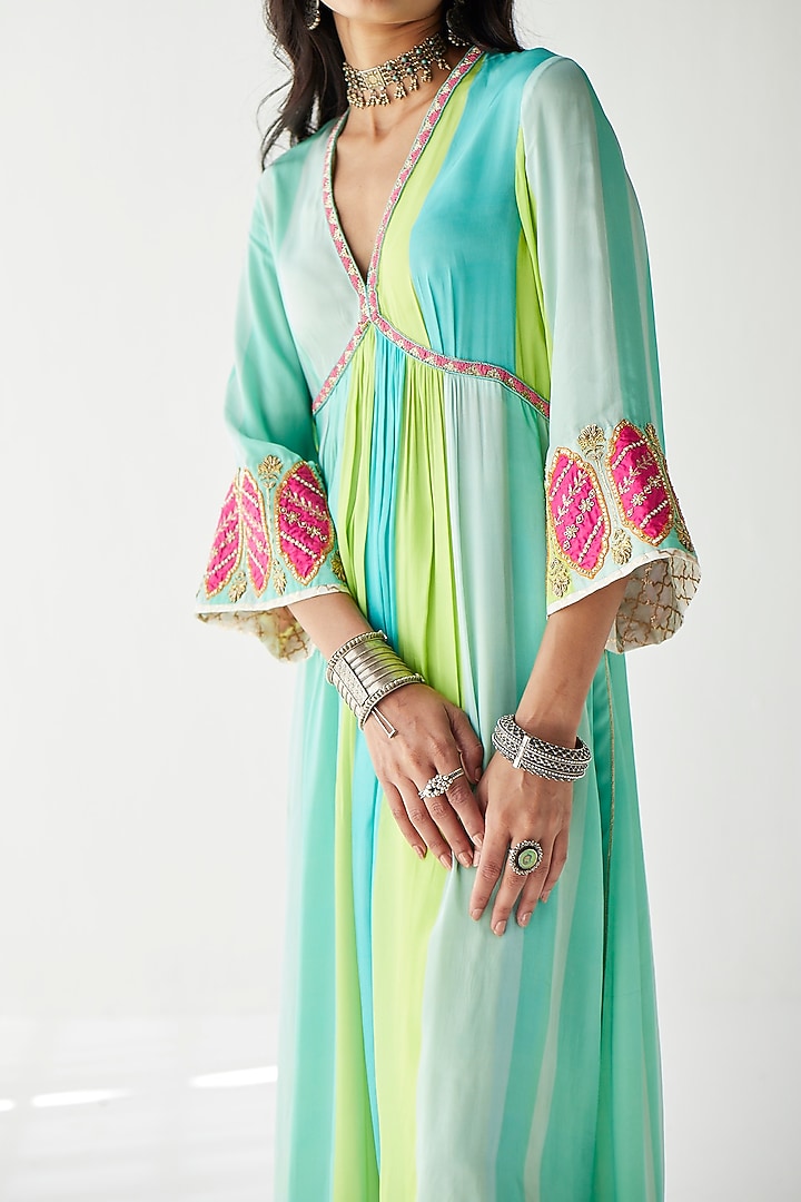 Ferozi & Green Crepe Printed & Hand Embroidered Kurta Set by Raji ramniq at Pernia's Pop Up Shop