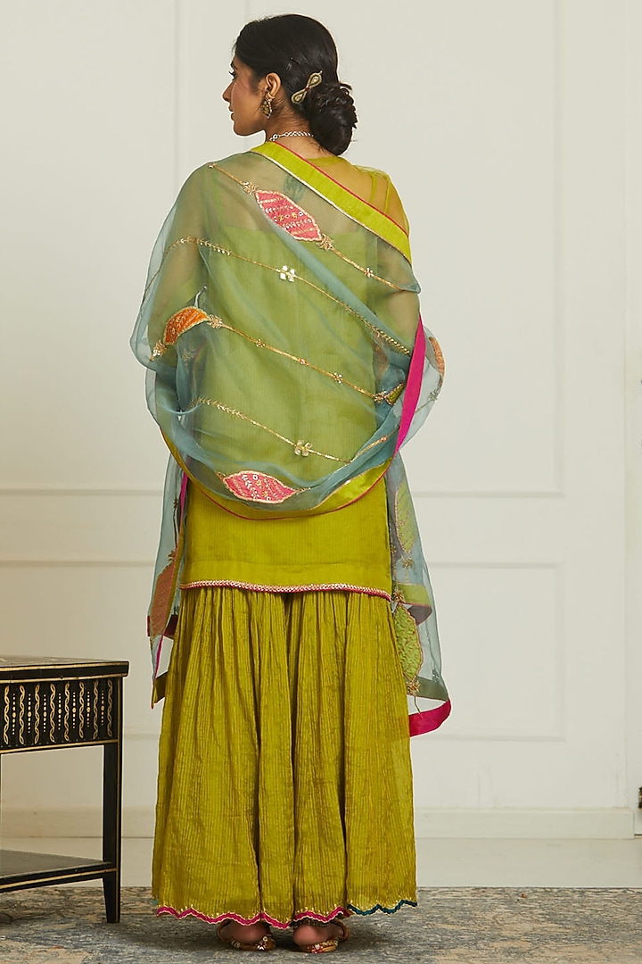 Green Organza Hand Embroidered Short Kurta Set by Raji ramniq at Pernia's Pop Up Shop