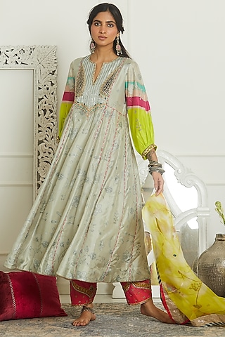 Grey Silk Printed & Hand Embroidered Kurta Set by Raji ramniq