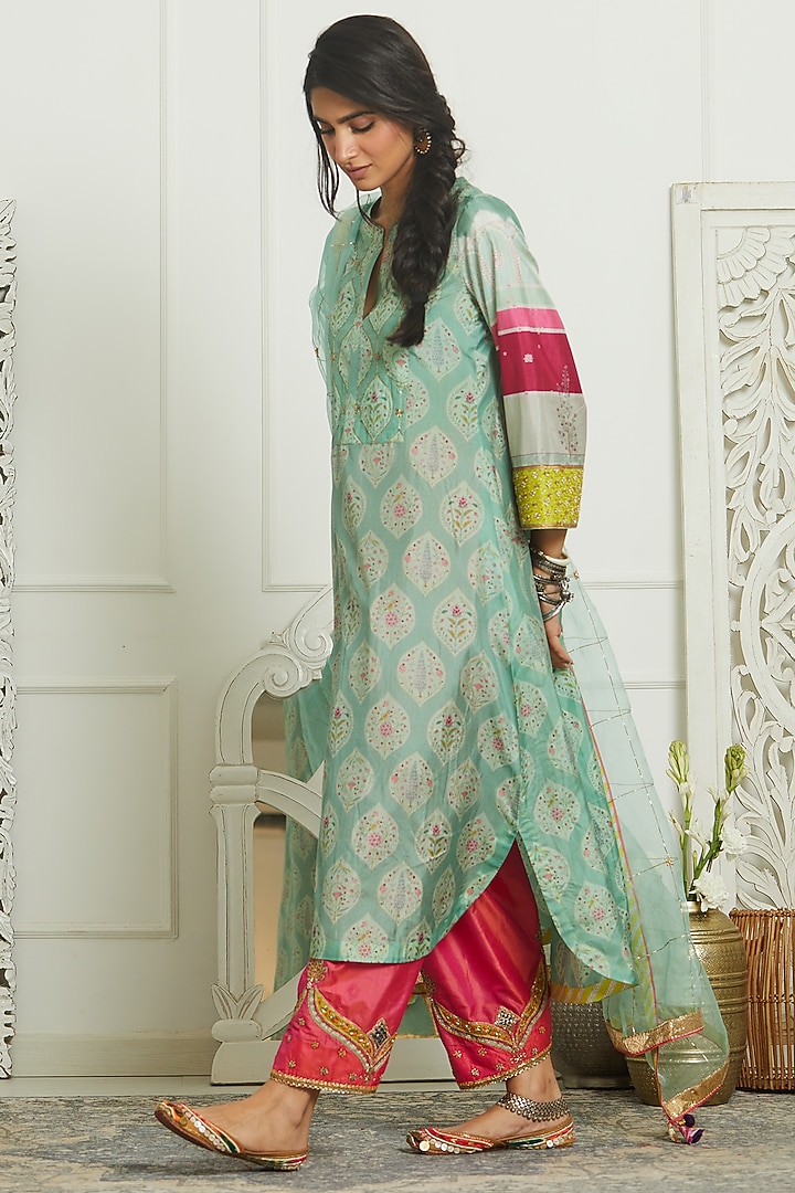Powder Blue Silk Hand Printed & Hand Embroidered Kurta Set by Raji ramniq at Pernia's Pop Up Shop