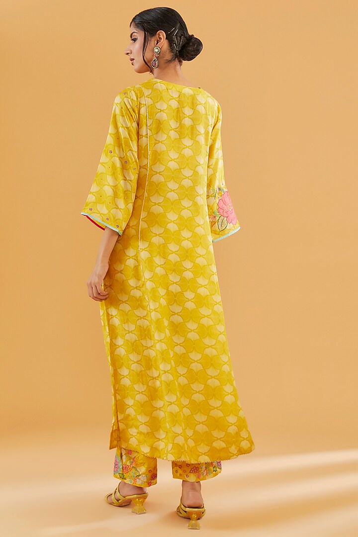 Yellow Cotton Silk Printed Kurta Set by Raji Ramniq at Pernia's Pop Up Shop