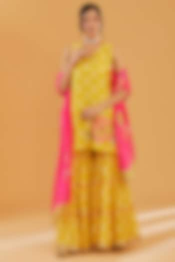 Yellow Cotton Silk Printed Tiered Gharara Set by Raji Ramniq at Pernia's Pop Up Shop