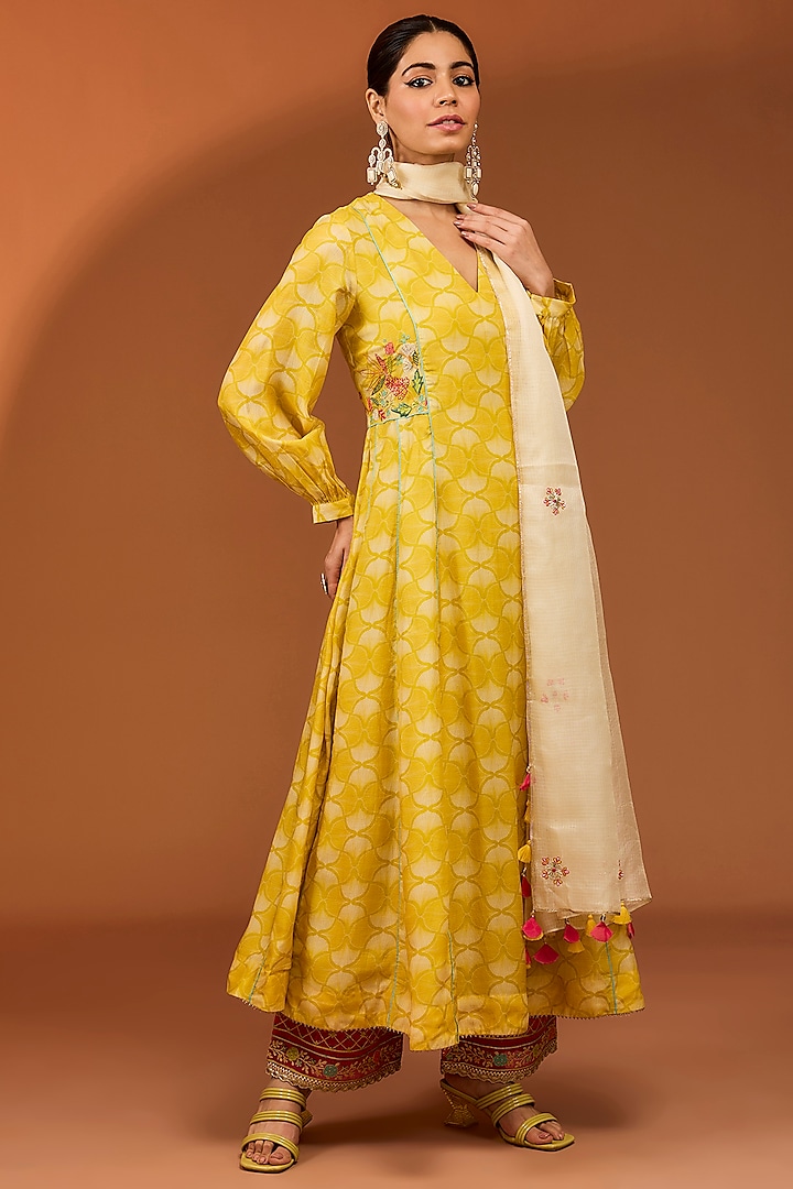 Yellow Cotton Silk Printed & Hand Embroidered Kalidar Kurta Set by Raji ramniq at Pernia's Pop Up Shop