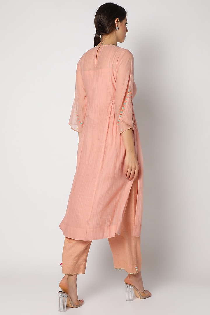 Peach Chanderi Kurta set by Raji ramniq at Pernia's Pop Up Shop
