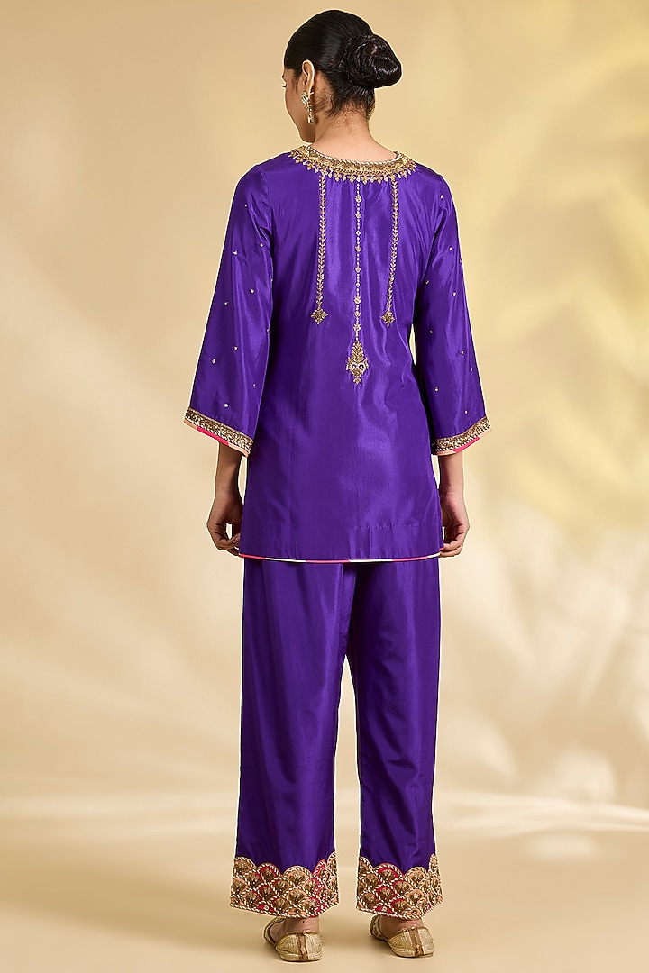 Purple Silk Hand Embroidered Short Kurta Set by Raji Ramniq at Pernia's Pop Up Shop