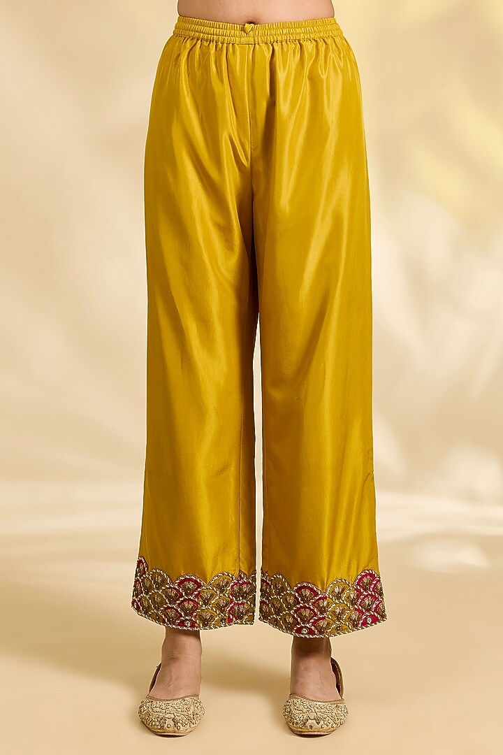 Yellow Silk Hand Embroidered Short Kurta Set by Raji Ramniq at Pernia's Pop Up Shop