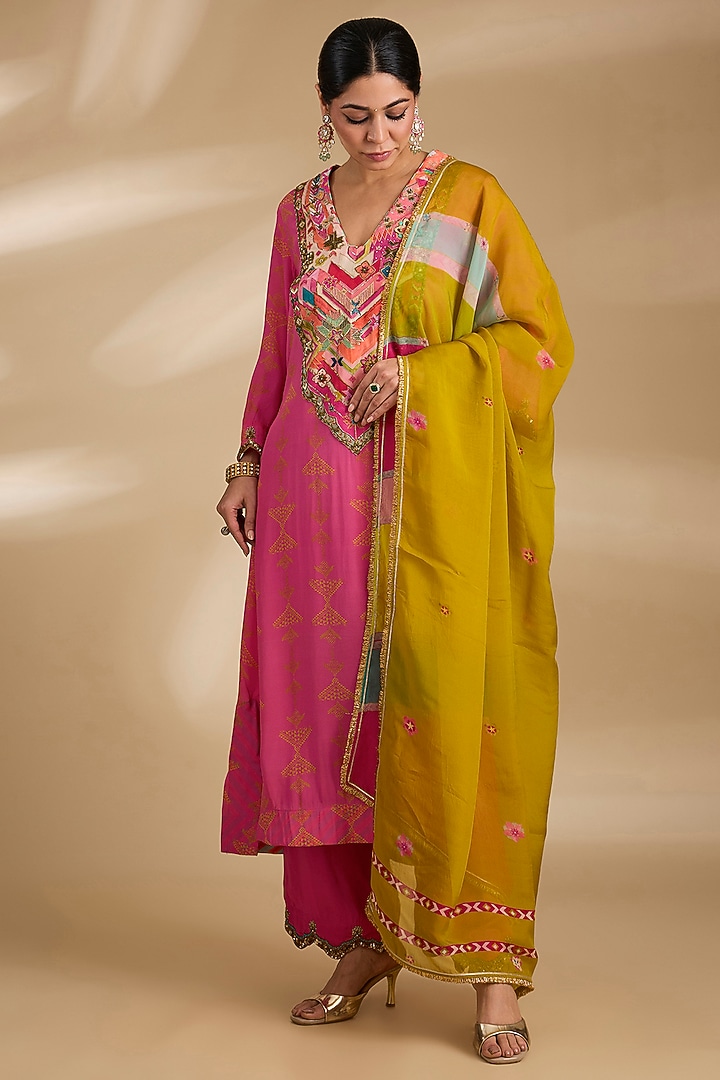 Pink Crepe & Modal Satin Phulkari Printed A-Line Kurta Set by Raji ramniq at Pernia's Pop Up Shop