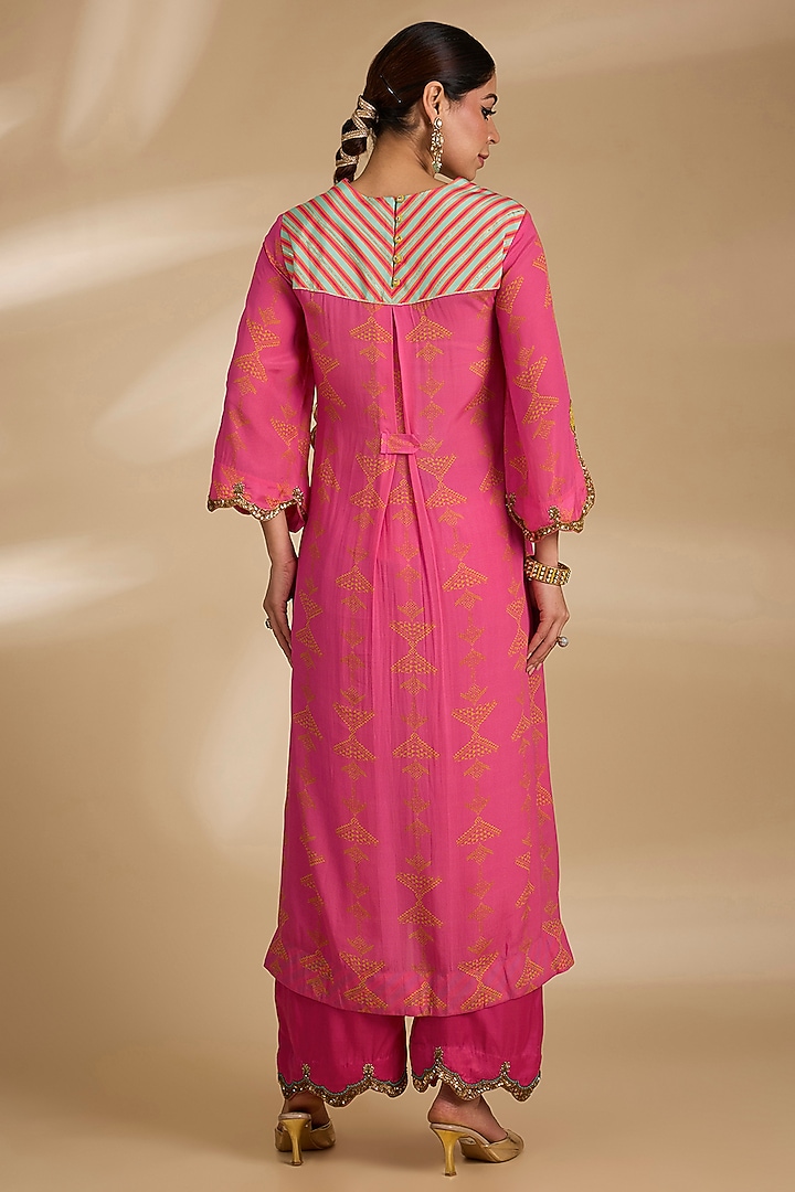 Pink Crepe & Modal Satin Phulkari Printed A-Line Kurta Set by Raji ramniq at Pernia's Pop Up Shop