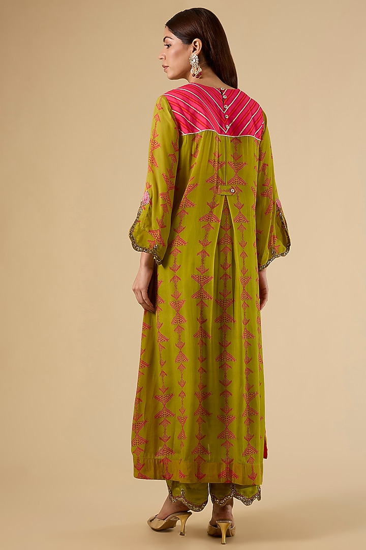 Yellow Modal Satin Printed Kurta Set by Raji Ramniq at Pernia's Pop Up Shop