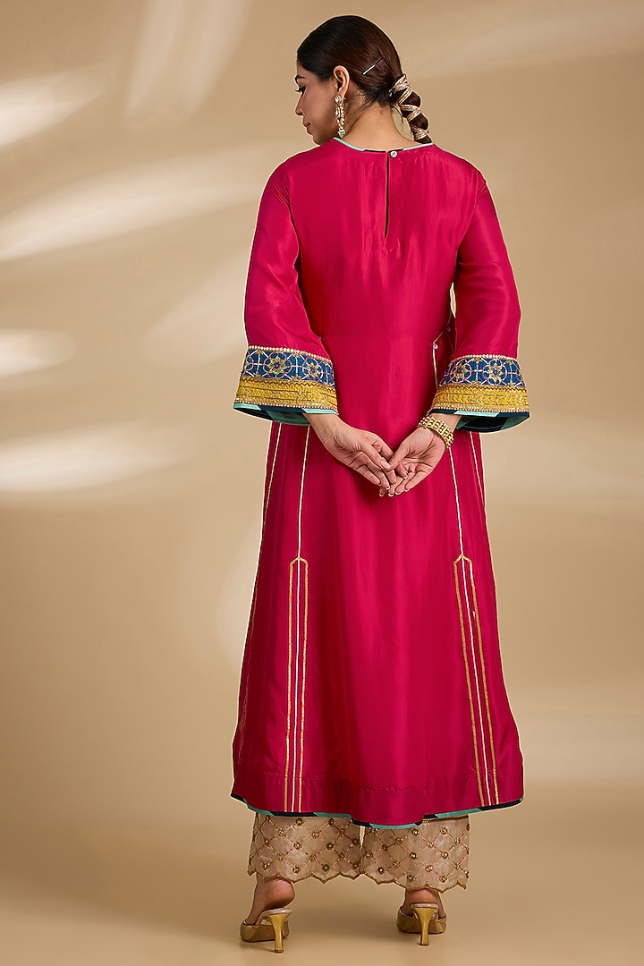 Red Silk Hand Embroidered Kurta Set by Raji ramniq at Pernia's Pop Up Shop