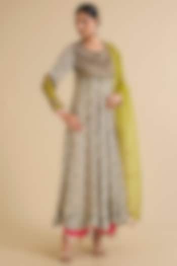 Multi-Colored Crepe Printed Box-Pleated Kurta Set by Raji ramniq at Pernia's Pop Up Shop