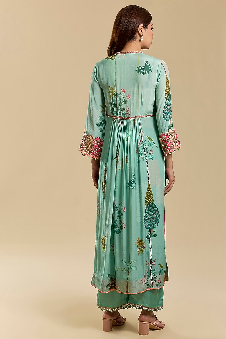 Powder Blue Crepe Hand Embroidered Kurta Set by Raji Ramniq at Pernia's Pop Up Shop