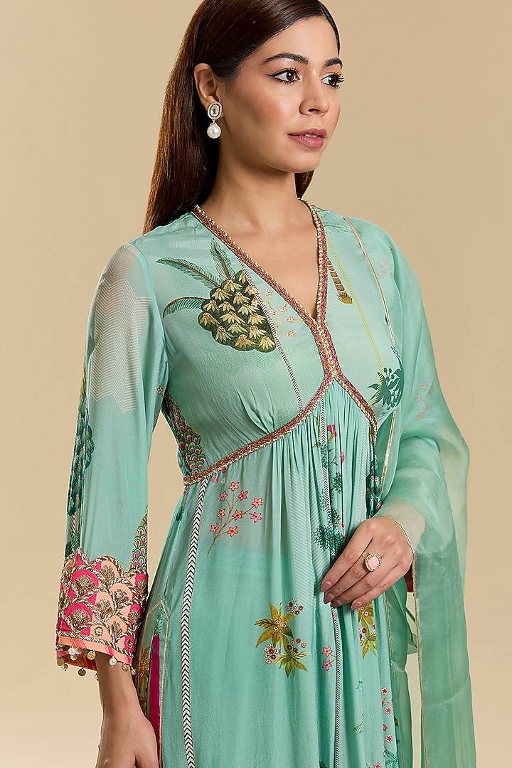 Powder Blue Crepe Hand Embroidered Kurta Set by Raji Ramniq at Pernia's Pop Up Shop
