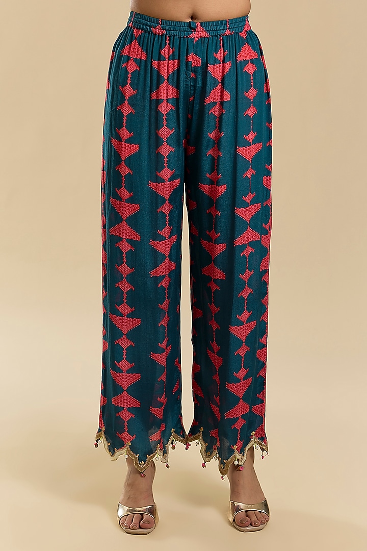 Blue Crepe Printed Kurta Set by Raji Ramniq at Pernia's Pop Up Shop