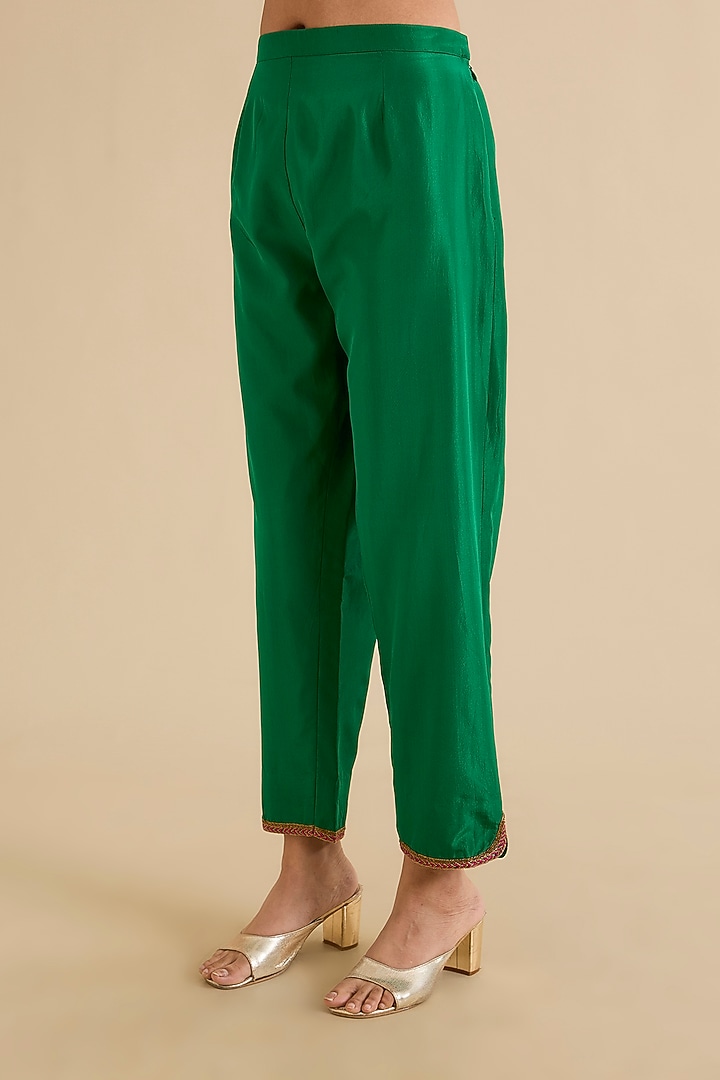 Green Silk Hand Embroidered Kurta Set by Raji ramniq at Pernia's Pop Up Shop